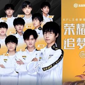 枯坐90分钟 33岁萨拉赫暗示离队 炮轰斯洛特：背信弃义一脚踹开我