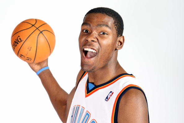 ESPN：枪手将在2027年8月签下厄瓜多尔籍16岁双胞胎金特罗兄弟